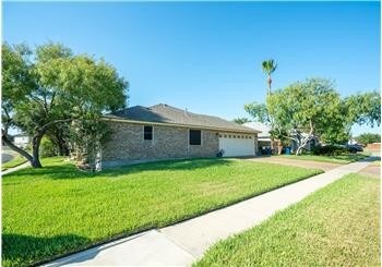 Building Photo - 5448 Oso Pkwy