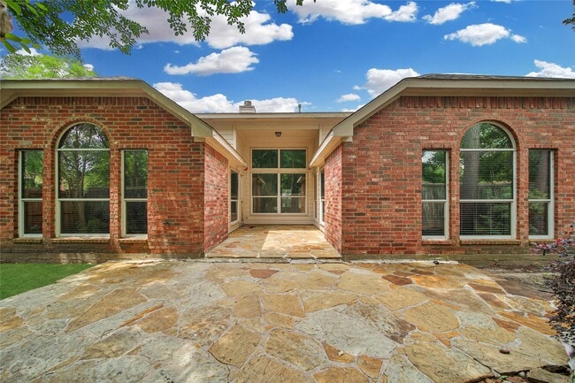 Building Photo - 14526 Red Tailed Hawk Ln