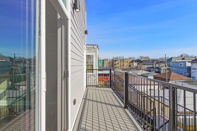 Foto del edificio - 4429 N Kimball Ave
