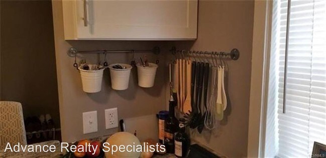 Foto del edificio - 2216 W Grace St