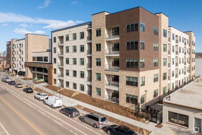 Building Photo - Ensley
