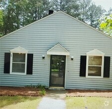 Building Photo - 901 Westland Dr SW