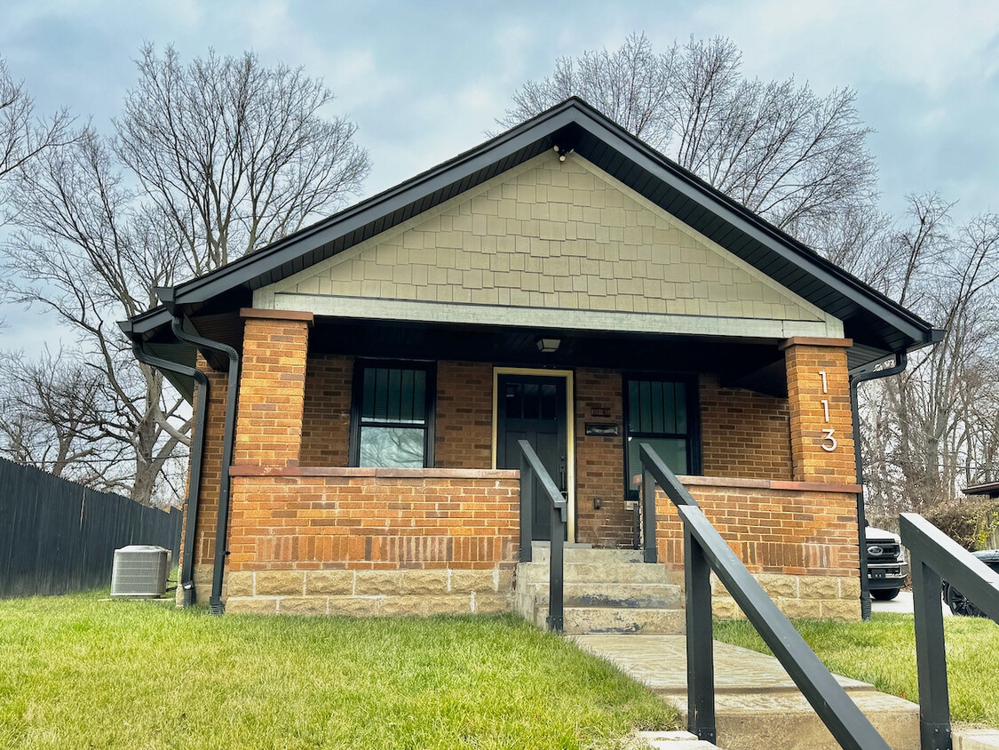 Photo - 113 E Southern Dr (Bloomington, IN)