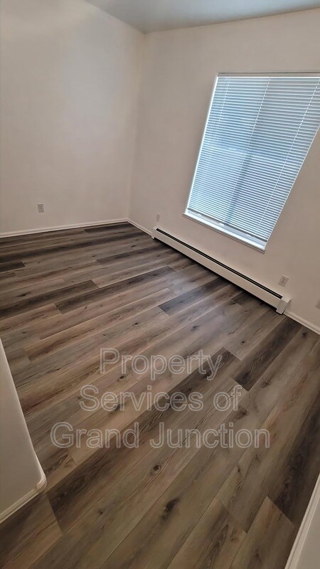 Foto del edificio - 2928 Kennedy Ave