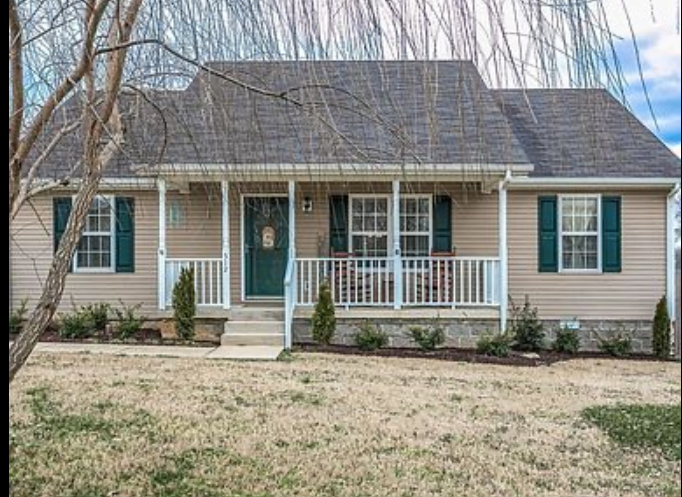 Primary Photo - 512 Fall Creek Dr