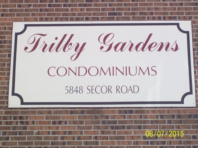 Building Photo - 5848 Secor Rd