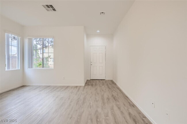 Foto del edificio - 4045 Oliver Sagebrush Dr