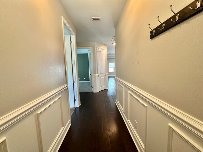 Building Photo - 5173 Lexington Crk Dr