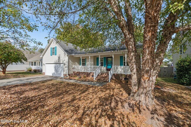 Building Photo - 204 Canterwood Ln