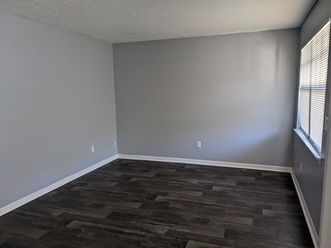 Foto del edificio - 3215 Baird Ave