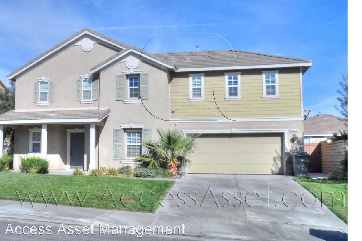 Foto principal - 3 br, 2.5 bath House - 1442 Tahoe St.