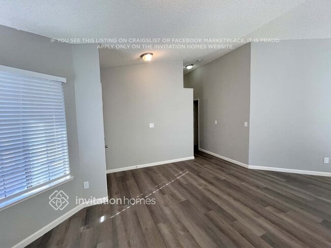 Building Photo - 2241 Pinenut Ct