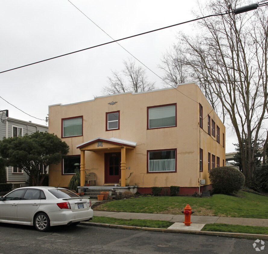 Foto del edificio - 1955 NW Raleigh St