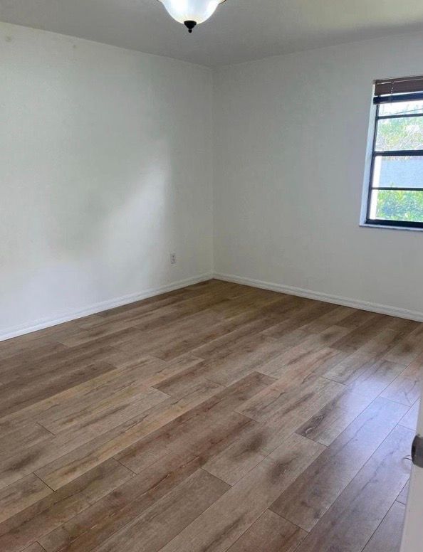Foto del edificio - 283 NW 36th Ave