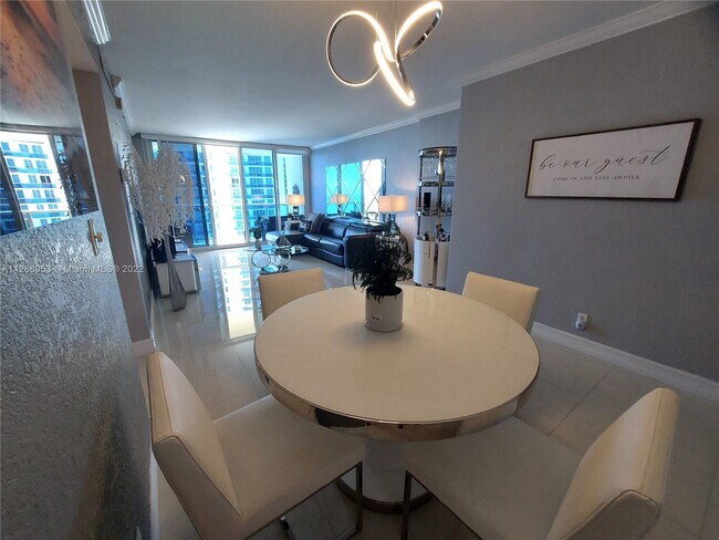 Foto del edificio - 2501 S Ocean Dr