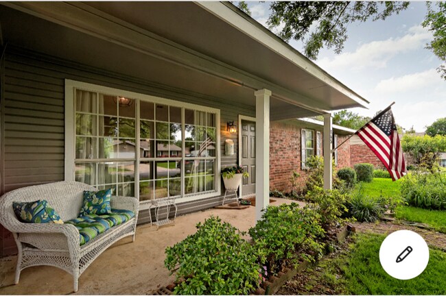 Foto del edificio - 865 Lorena Ln