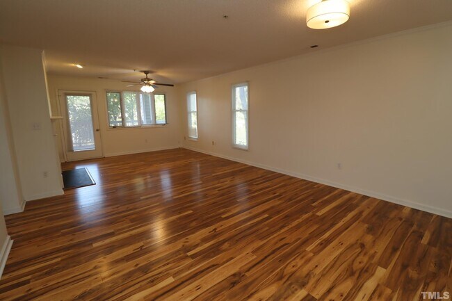 Foto del edificio - 510 Springfork Dr