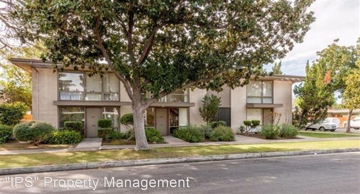 Foto principal - 3231 N Van Ness Blvd