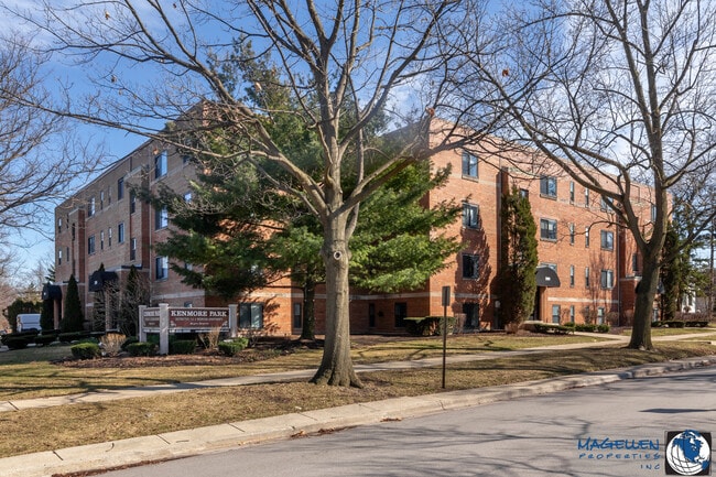 Building Photo - Kenmore Park Apartments in Elmhurst