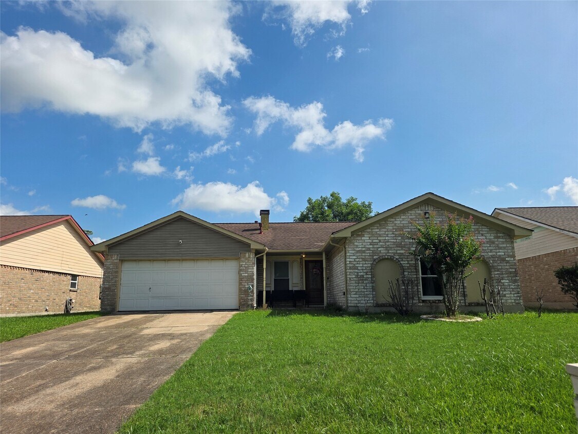 Foto principal - 12531 La Rochelle Dr