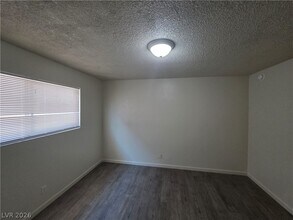 Building Photo - 304 Orland St