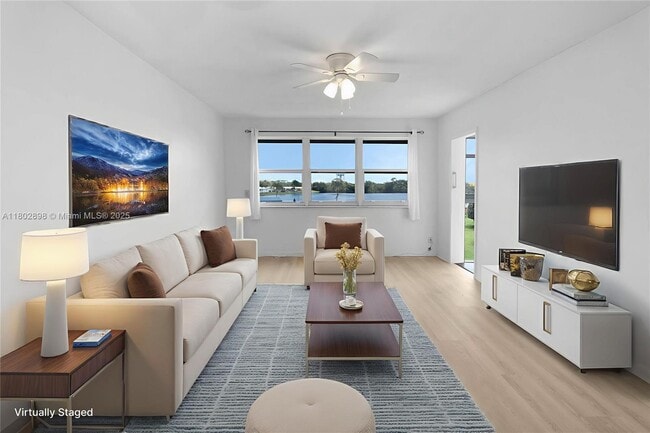 Foto del edificio - 2223 Park Ln