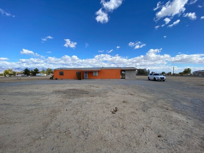 Foto del edificio - GREEN BEE RANCHOS - Barney St.