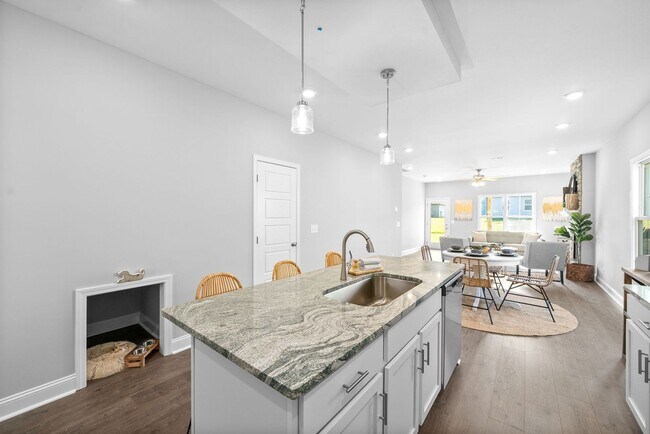 Foto del edificio - Stunning New Construction Home for Rent!