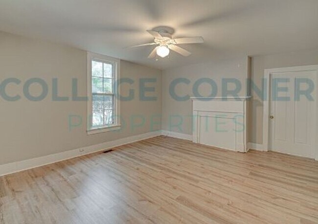 Foto del edificio - 639 S Poplar St