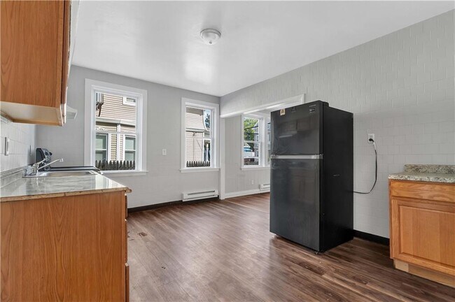 Building Photo - 109 Pocasset Ave