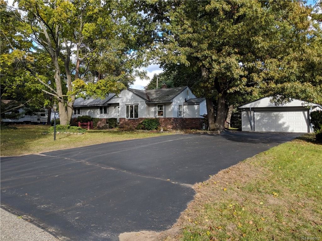 Primary Photo - 1601 Canton St