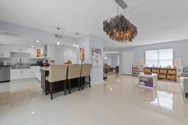 Foto del edificio - 7161 SW 55th Terrace W