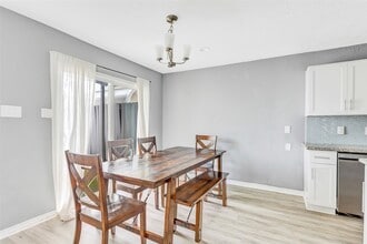 Building Photo - 1746 Cloister Dr