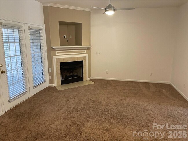 Foto del edificio - 10913 Princeton Village Dr