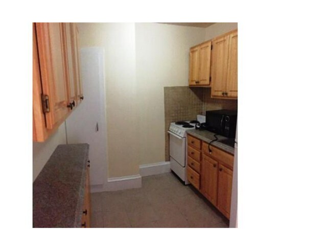 Building Photo - 473 Beacon St