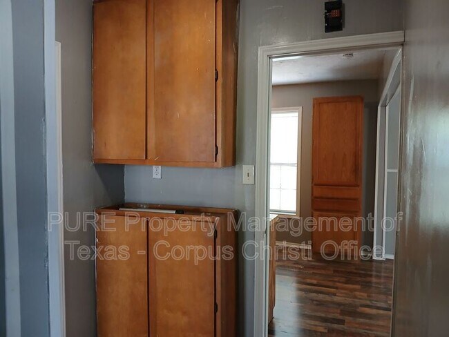 Foto del edificio - 329 Garfield Dr