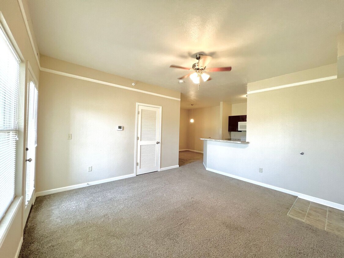 Primary Photo - Prairie Pointe Apartments