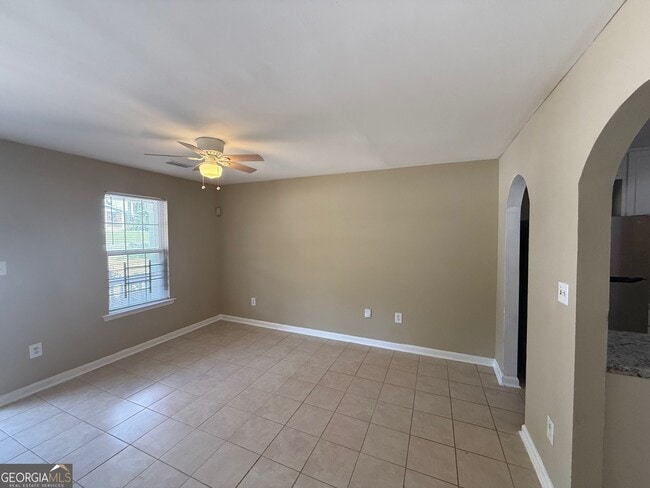 Building Photo - 960 Windwood Ct
