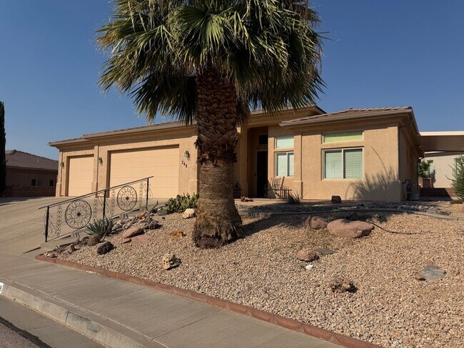 Foto del edificio - Beautiful 3 bed 2 bath Home!
