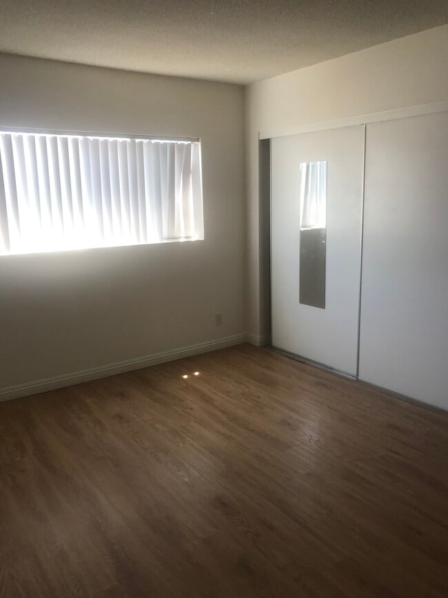 Master Bedroom - 1528 Euclid St