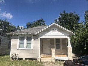 Building Photo - 1419 Capron St