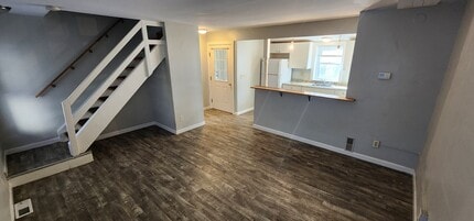 Building Photo - 54 Terrill St