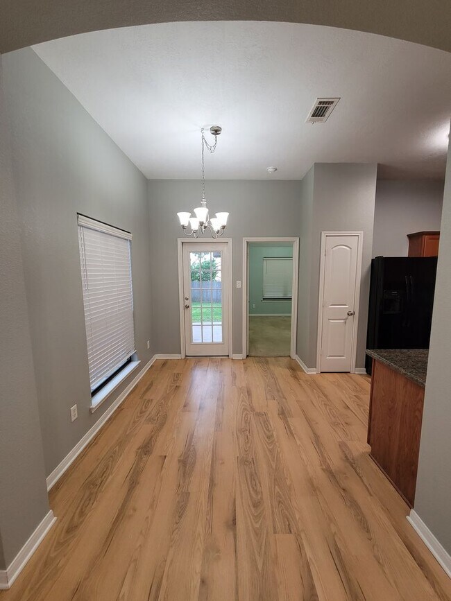 Foto del edificio - AVAILABLE NOW!! Bryan - Autumn Lakes - 3 b...