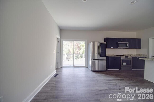 Foto del edificio - 112 Rockwell Ct