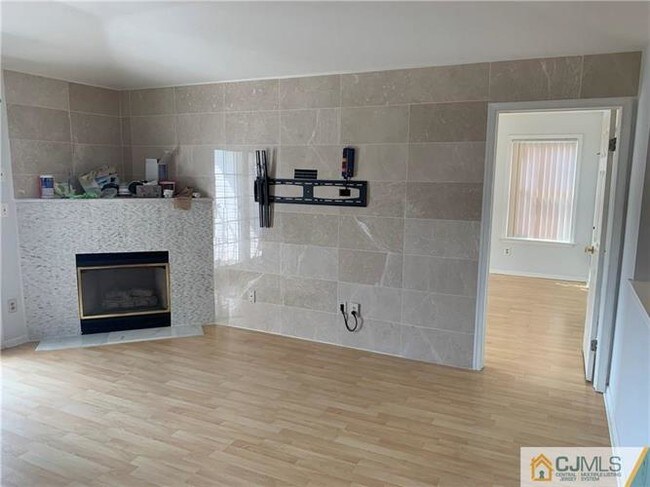 Foto del edificio - 831 Waterford Dr