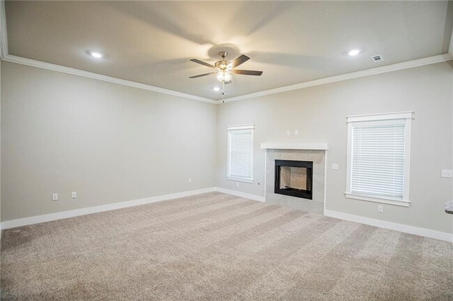 Building Photo - 957 Jameson St