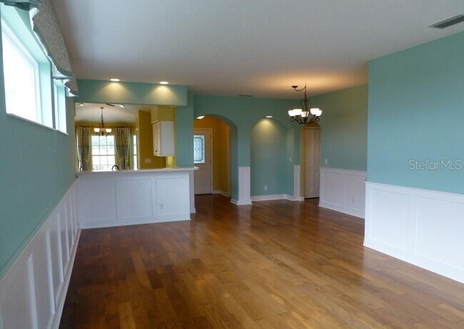 Building Photo - 27906 Everglades Way
