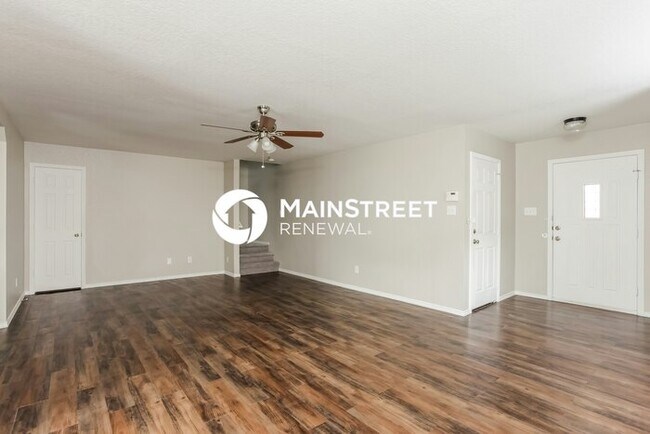 Building Photo - 3 Bedroom Pet-Friendly Home in San Antonio, TX with Main Street Renewal