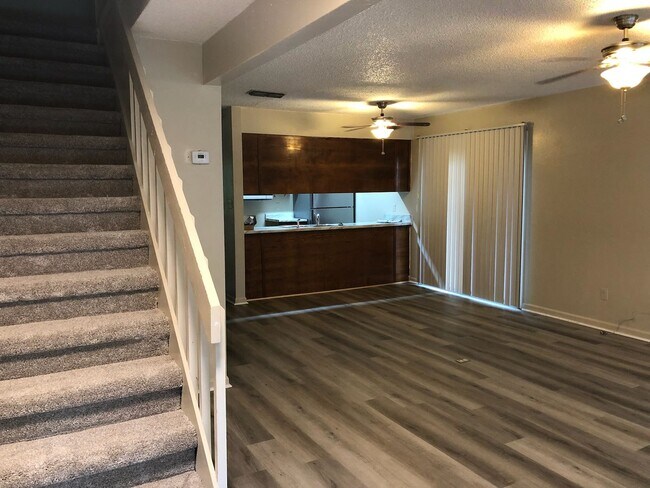 Foto del edificio - 3bedrooms 2.5 bathrooms Available in The T...