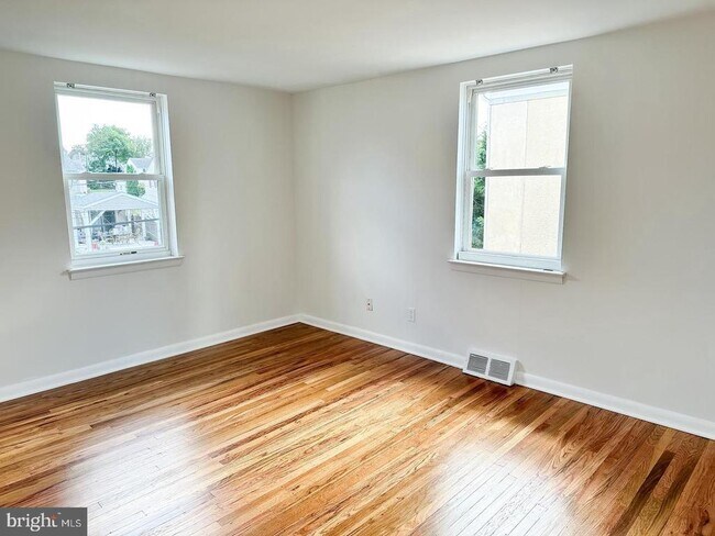 Foto del edificio - 104 Clement Rd